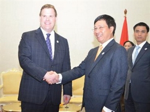 เวียดนามเสนอให้อาเซียนและบรรดาหุ้นส่วนปฏิบัติโครงการร่วมมือที่มีอยู่อย่างมีประสิทธิภาพ